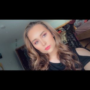 Meet your Posher, Winona